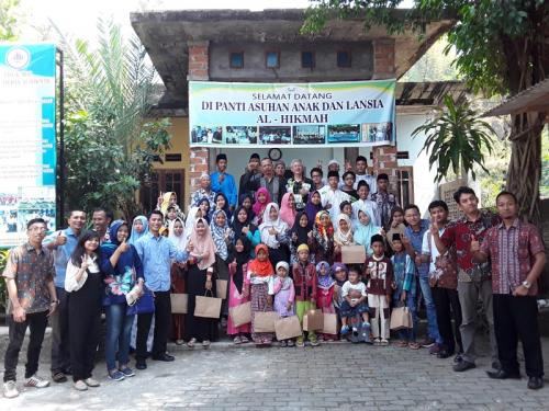 Panti Asuhan Anak & Lansia Al – Hikmah di Semarang
