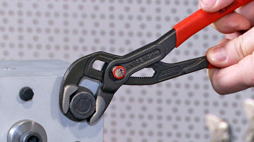 Cobra - 150 mm - Grey - Polished - Non Slip - Plastic Coating Aplikasi 1